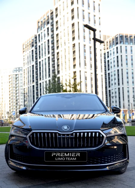Photo Premier Limo Team - Škoda Superb 2025 of in front of buildings
